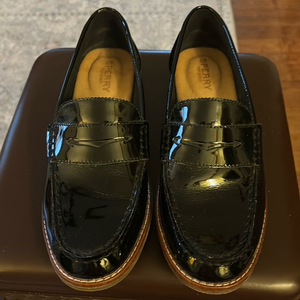 SPERRY Top-Sider Seaport Penny Loafers. Black patent leather 7.5. True to size.